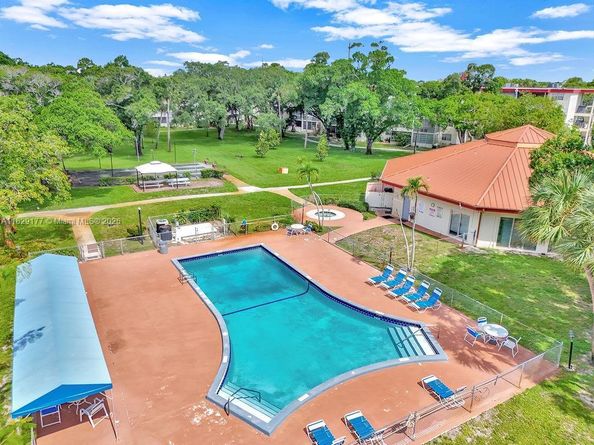 3099 NW 48th Ave 264, Lauderdale Lakes FL 33313