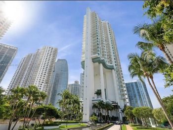 900 Brickell Key Blvd