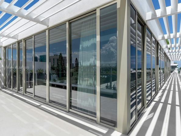 300 Collins Ave PH3, Miami Beach FL 33139