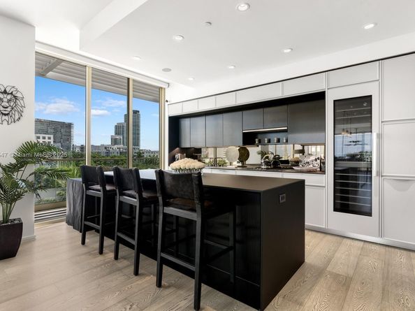 300 Collins Ave PH3, Miami Beach FL 33139