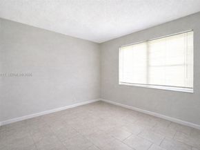 1225 NE 124th St 49C, North Miami FL 33161