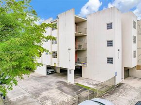 1225 NE 124th St 49C, North Miami FL 33161