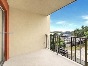 1225 NE 124th St 49C, North Miami FL 33161