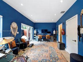381 Franklin St, Hollywood FL 33019