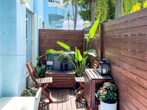 381 Franklin St, Hollywood FL 33019