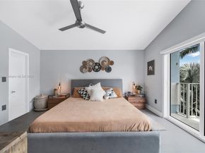 381 Franklin St, Hollywood FL 33019