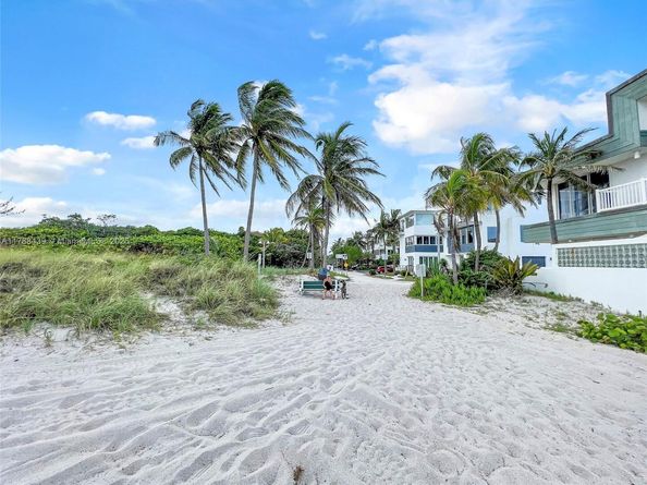 381 Franklin St, Hollywood FL 33019