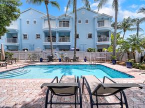 381 Franklin St, Hollywood FL 33019