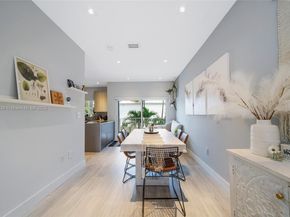 381 Franklin St, Hollywood FL 33019