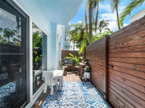 381 Franklin St, Hollywood FL 33019