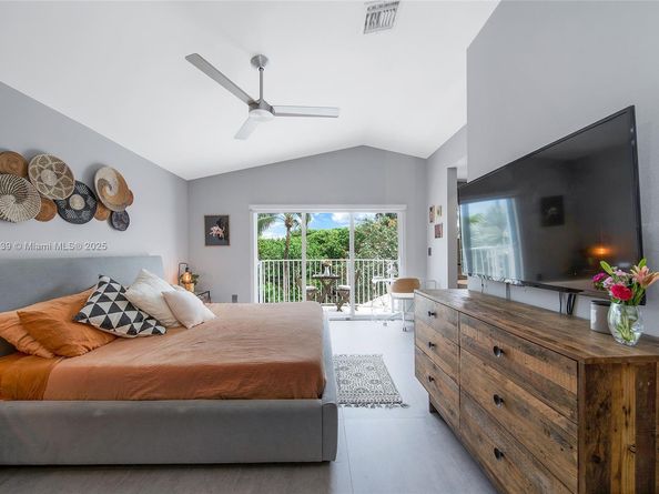 381 Franklin St, Hollywood FL 33019