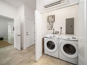 95 NW 52nd St, Miami FL 33127