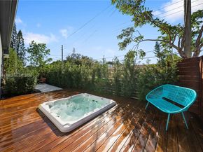 95 NW 52nd St, Miami FL 33127