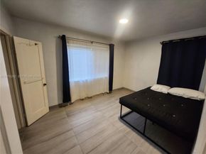 3560 NW 19th St, Miami FL 33125