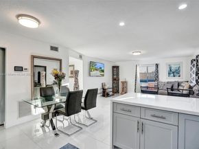 320 NE 33rd St, Oakland Park FL 33334