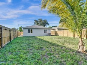320 NE 33rd St, Oakland Park FL 33334