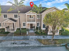 27546 SW 142nd Ave, Homestead FL 33032