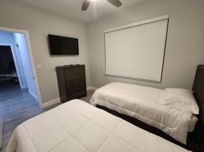 2712 NW 7th Ct, Fort Lauderdale FL 33311