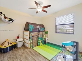 516 SE 35th Ter, Homestead FL 33033