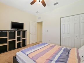516 SE 35th Ter, Homestead FL 33033