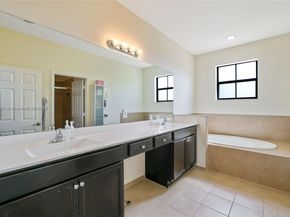 516 SE 35th Ter, Homestead FL 33033