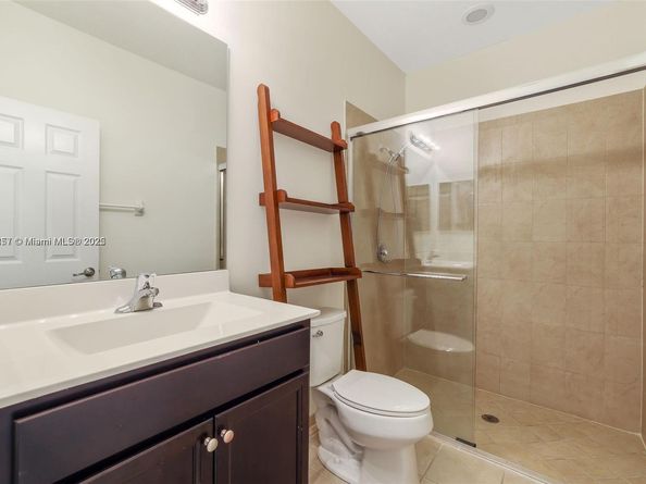 516 SE 35th Ter, Homestead FL 33033
