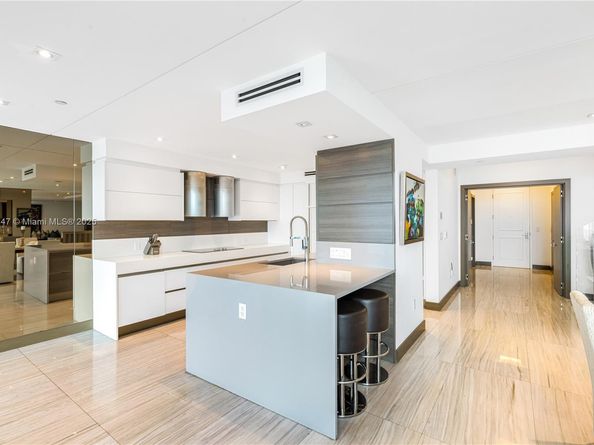 3301 NE 183rd St 3008, Aventura FL 33160