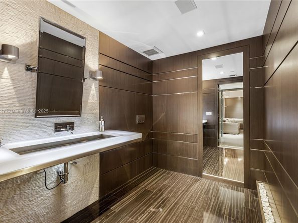 3301 NE 183rd St 3008, Aventura FL 33160