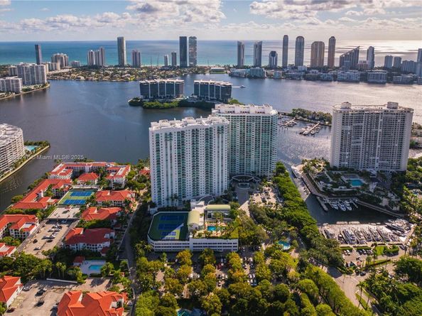 3301 NE 183rd St 3008, Aventura FL 33160