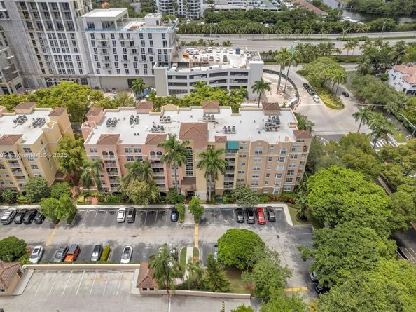 19501 E Country Club Dr 9407, Aventura FL 33180