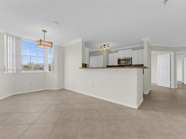 19501 E Country Club Dr 9407, Aventura FL 33180