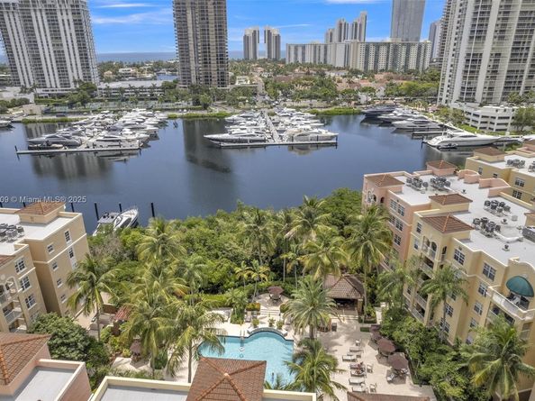 19501 E Country Club Dr 9407, Aventura FL 33180