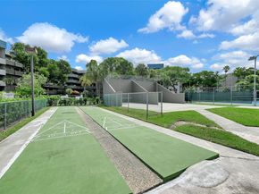 1101 Colony Point Cir 123, Pembroke Pines FL 33026