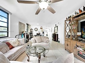 1101 Colony Point Cir 123, Pembroke Pines FL 33026