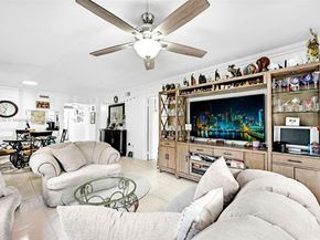 1101 Colony Point Cir 123, Pembroke Pines FL 33026