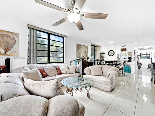 1101 Colony Point Cir 123, Pembroke Pines FL 33026