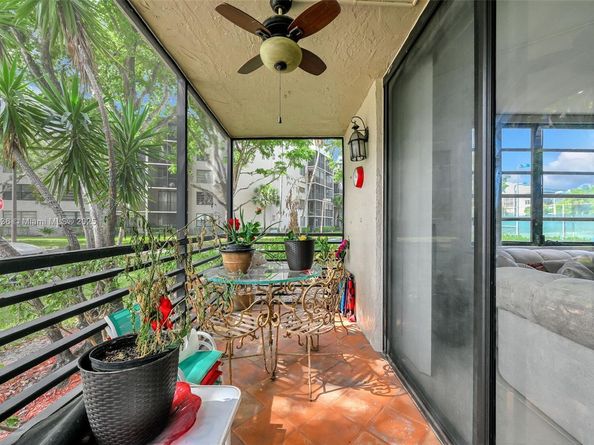 1101 Colony Point Cir 123, Pembroke Pines FL 33026