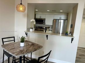 511 Lucerne Ave 408, Lake Worth FL 33460