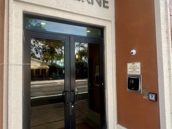 511 Lucerne Ave 408, Lake Worth FL 33460