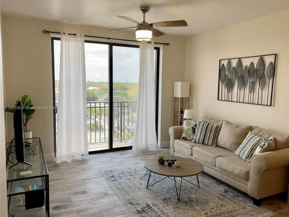 511 Lucerne Ave 408, Lake Worth FL 33460