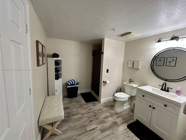 511 Lucerne Ave 408, Lake Worth FL 33460