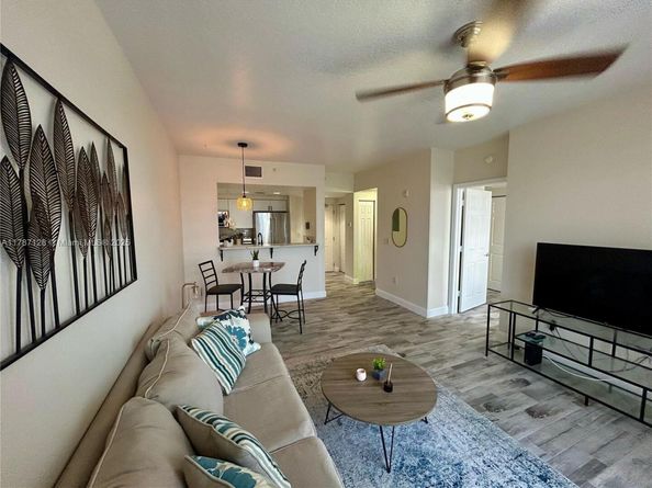 511 Lucerne Ave 408, Lake Worth FL 33460