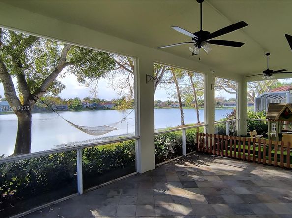 650 SE 30th Dr, Homestead FL 33033