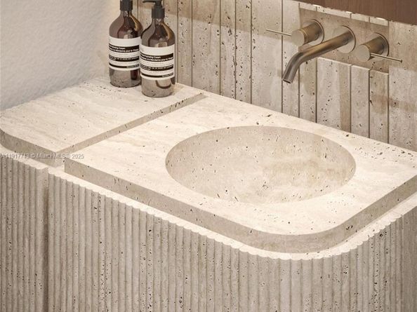 420 Sunset Dr, Coral Gables FL 33143