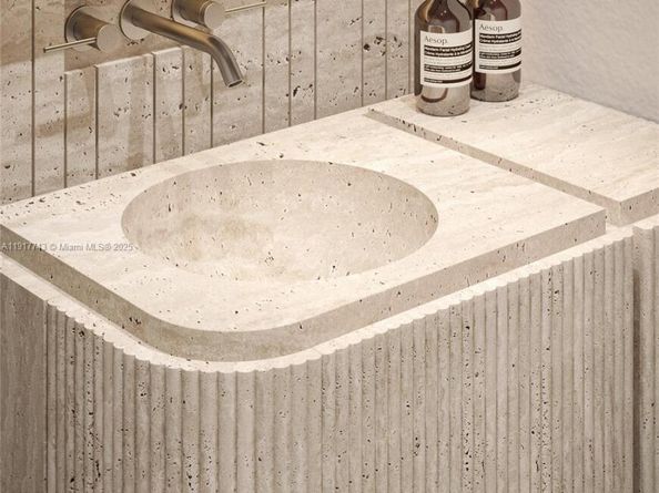 420 Sunset Dr, Coral Gables FL 33143