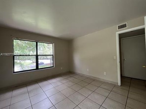 4201 W Mcnab Rd 15, Pompano Beach FL 33069