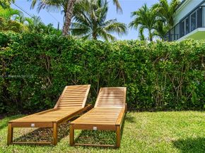 719 W 51st St, Miami Beach FL 33140