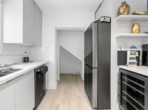 719 W 51st St, Miami Beach FL 33140