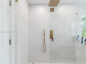 719 W 51st St, Miami Beach FL 33140
