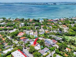 719 W 51st St, Miami Beach FL 33140